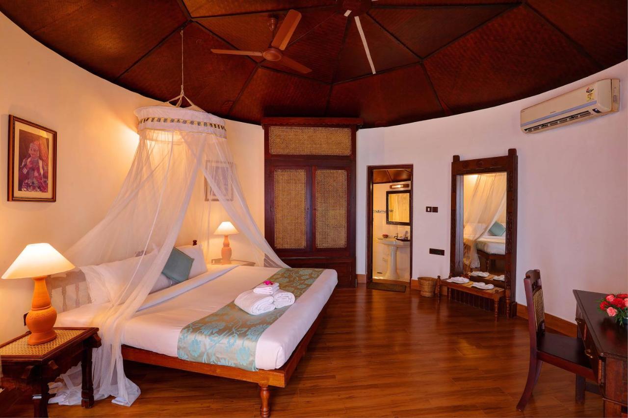 Soma Manaltheeram Ayurveda Beachvillage Kovalam Kültér fotó