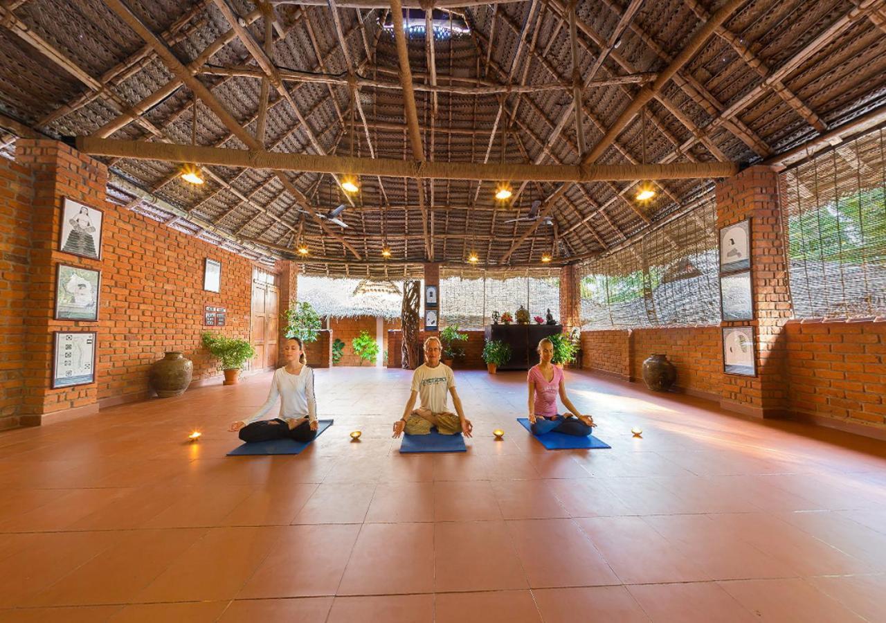 Soma Manaltheeram Ayurveda Beachvillage Kovalam Kültér fotó