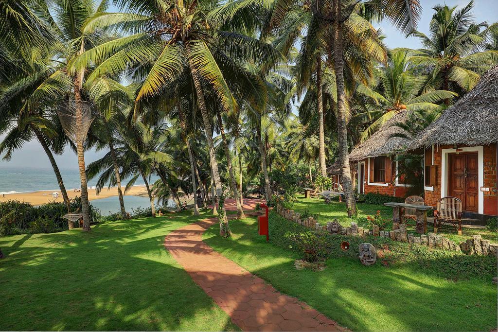 Soma Manaltheeram Ayurveda Beachvillage Kovalam Kültér fotó