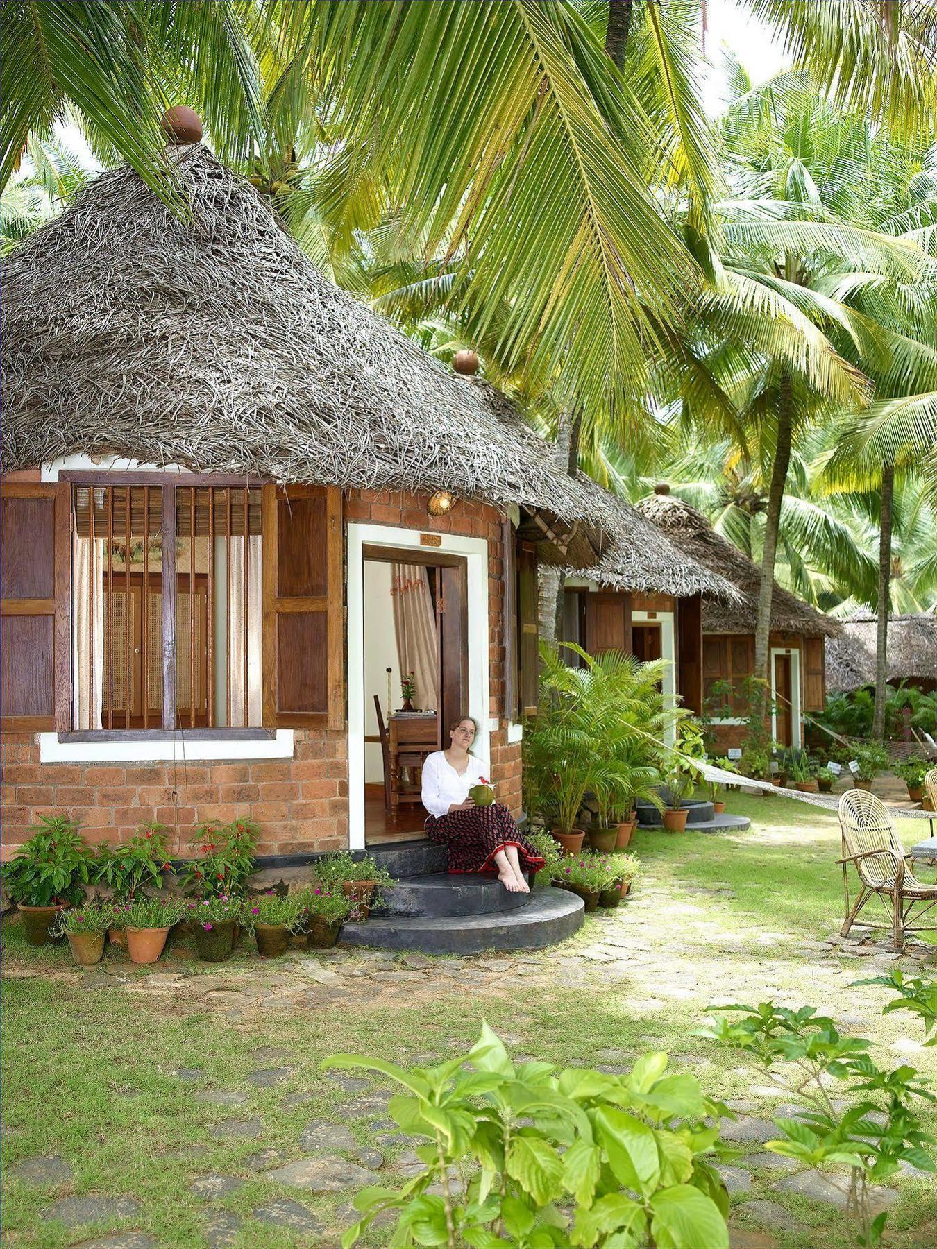 Soma Manaltheeram Ayurveda Beachvillage Kovalam Kültér fotó