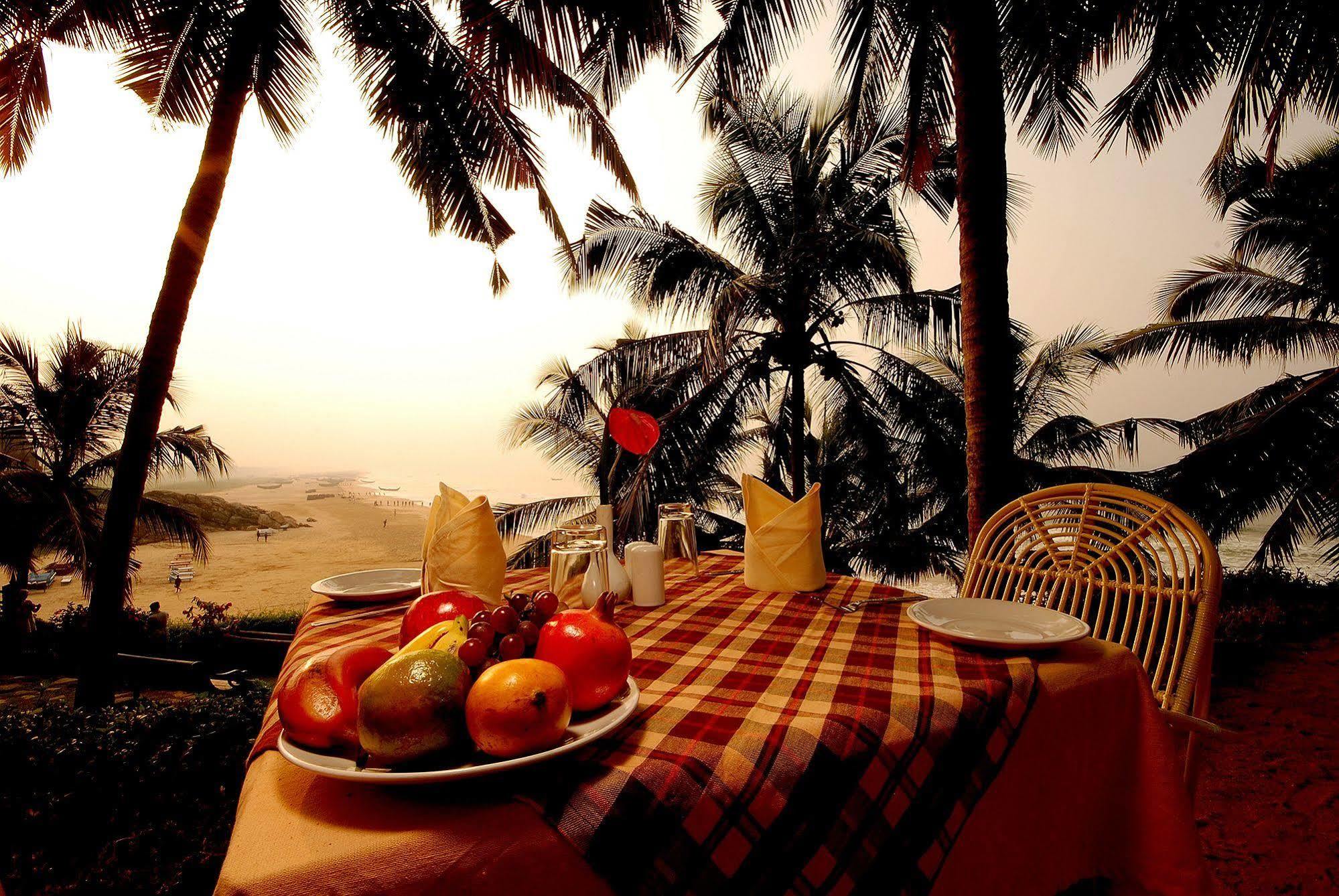 Soma Manaltheeram Ayurveda Beachvillage Kovalam Kültér fotó